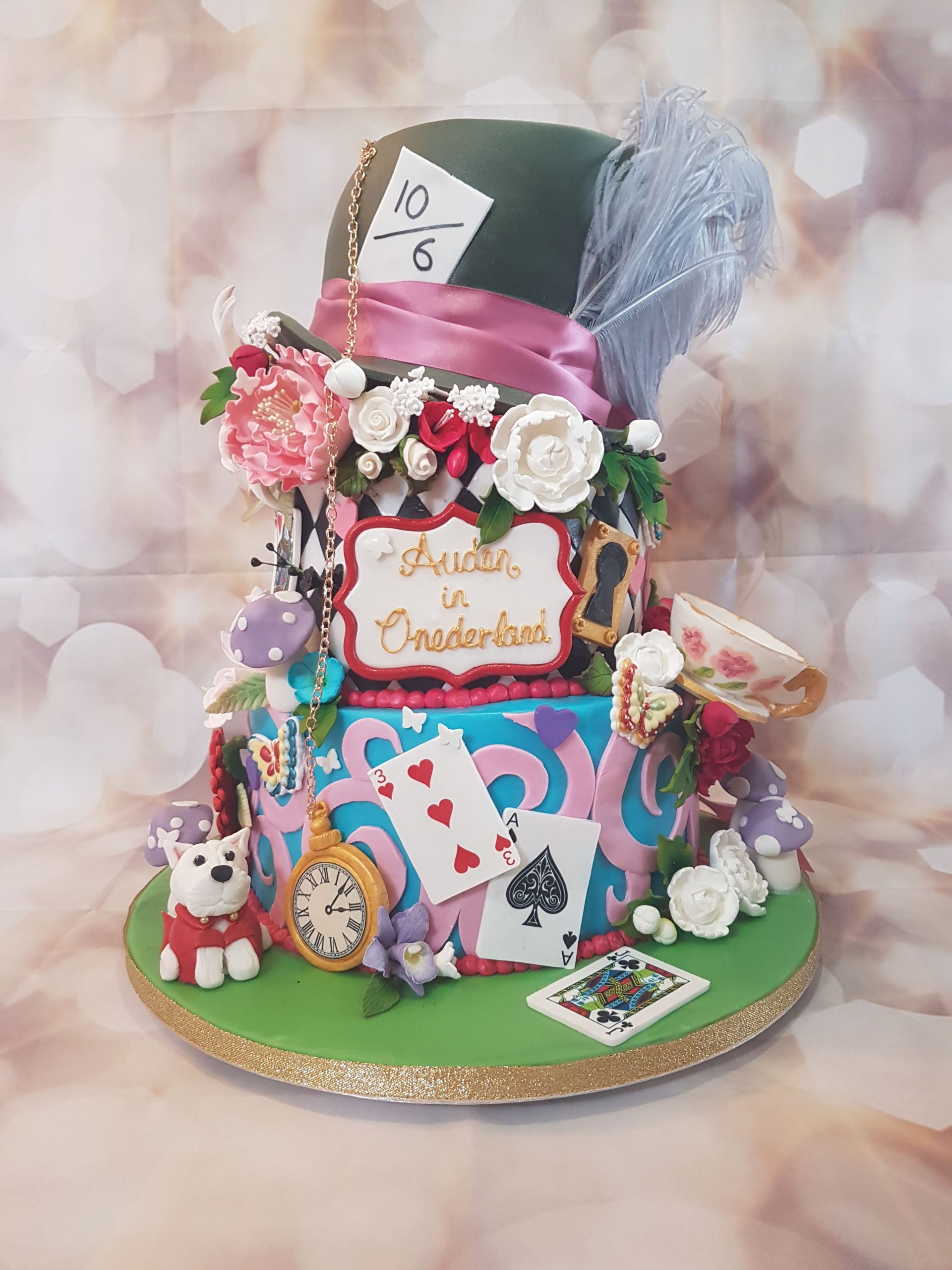 alice in wonderland cakes