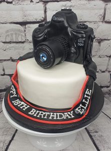 DSLR camera novelty birthday cake - Tamworth