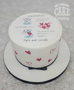 Engagement photo love cake - tamworth