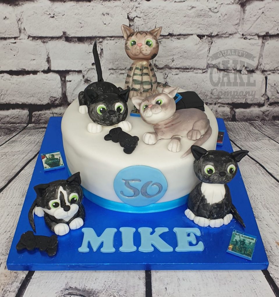 Birthday Cake with White Cream Cheese Frosting Decorated with Mastic Cat  Ears, Paws and Face. Stock Image - Image of cartoon, celebration: 257888087