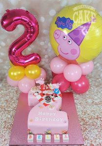 Peppa pig number 2 shape picnic cake matching balloons - Tamworth