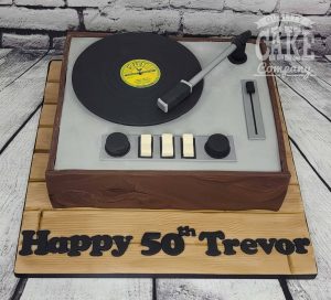 record player novelty cake - Tamworth