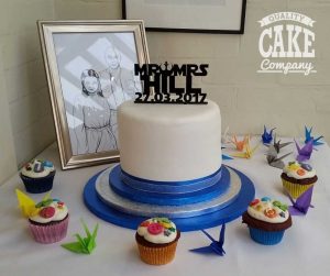 Simple one tier cake with topper and cupcakes starwars Tamworth West Midlands Staffordshire