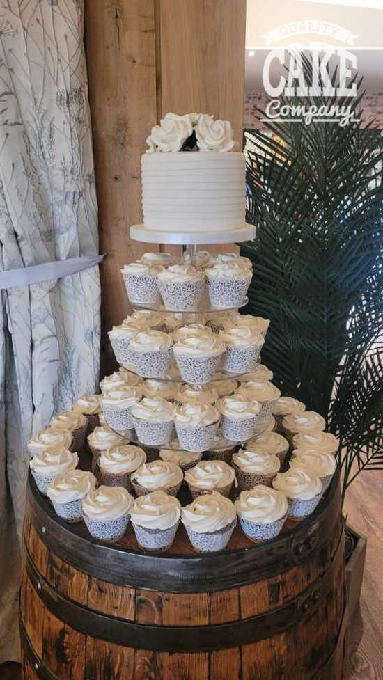 White Rose cupcakes wedding lace wraps on barrel Tamworth West Midlands Staffordshire