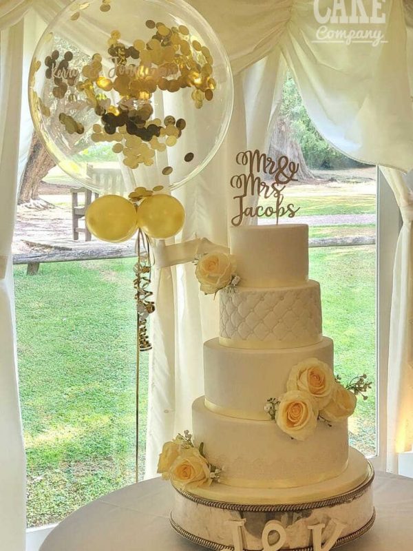 White and lemon yellow roses and personalised wedding balloon Tamworth West Midlands Staffordshire