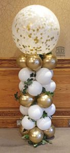tall white and gold wedding confetti balloon column - tamworth