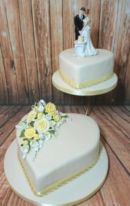 traditional heart shape wedding cake - tamworth