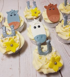 horse theme cupcakes - tamworth