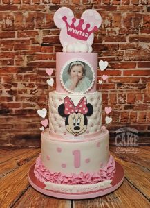 three tier minnie mouse first birthday cake - tamworth