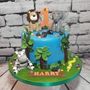 safari jungle animals cake - tamworth