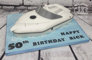 spped boat novelty sculpted cake - Tamworth