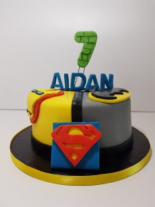 superhero theme cake - tamworth