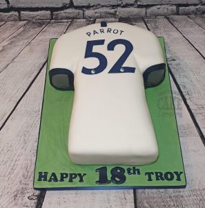 tottenham hotspur football shirt shaped cake - Tamworth