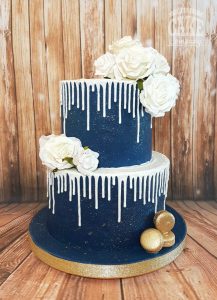 two-tier-blue-white-drip-wedding-cake Tamworth West Midlands Staffordshire