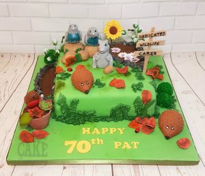 wildlife nature lover theme cake - Tamworth