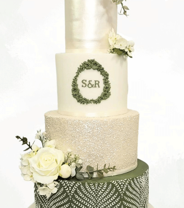 veil emerald green bow and ribbon wedding cake singapore # cake and  cupcakes set # vintage emerald wedding cake singapore # best cake design  singapore | The Sensational Cakes