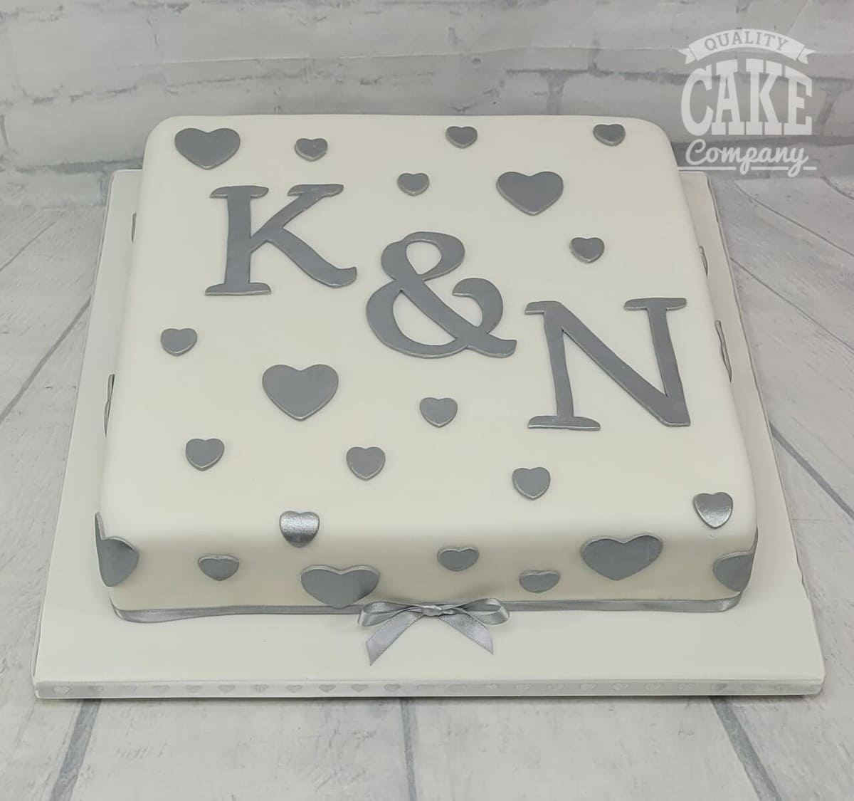Double Deck Engagement Cake (Min-3P) - Vitamin Foods and Cafe