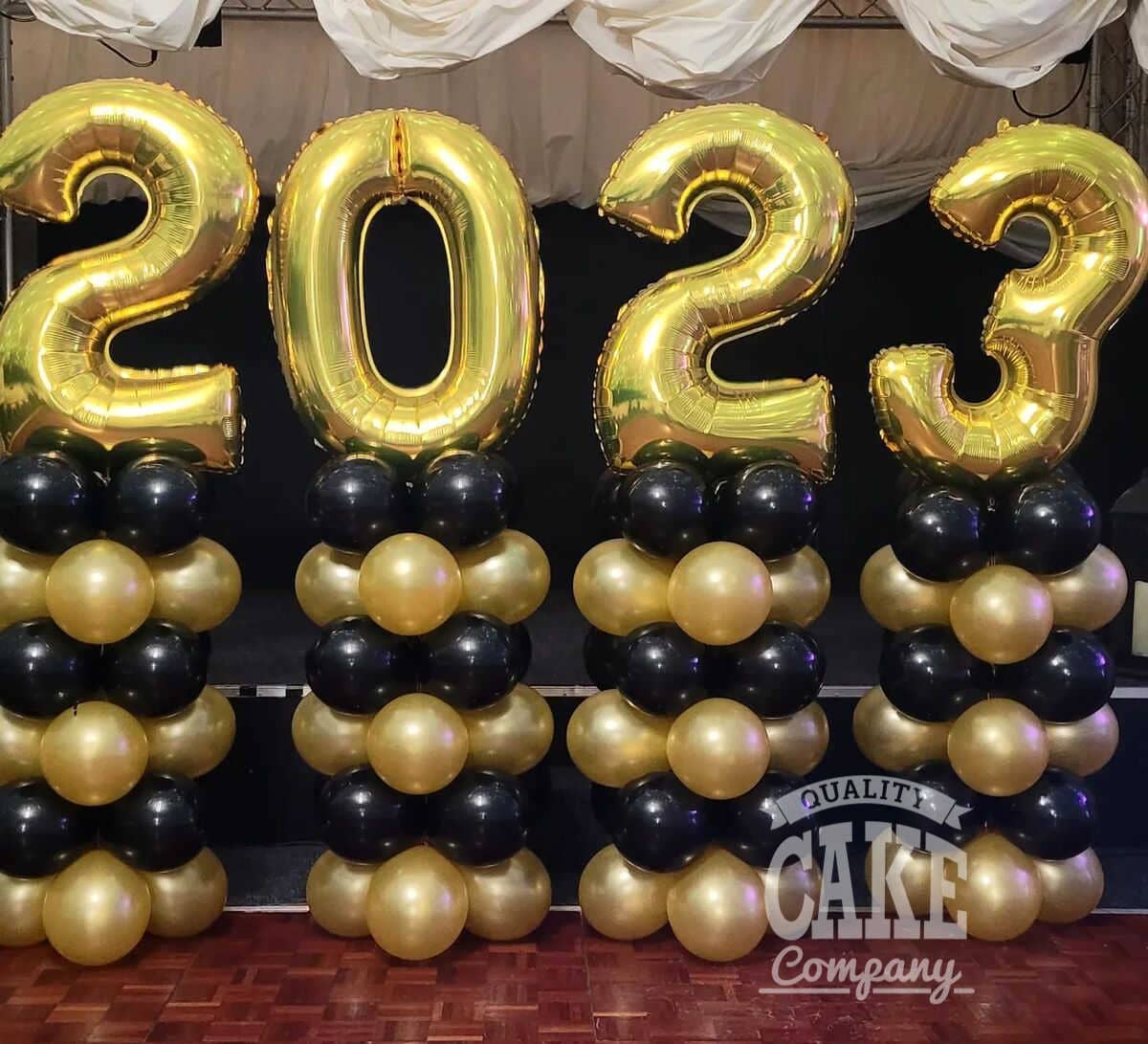 Roblox Theme Garland  Balloons, Custom balloons, Balloon garland