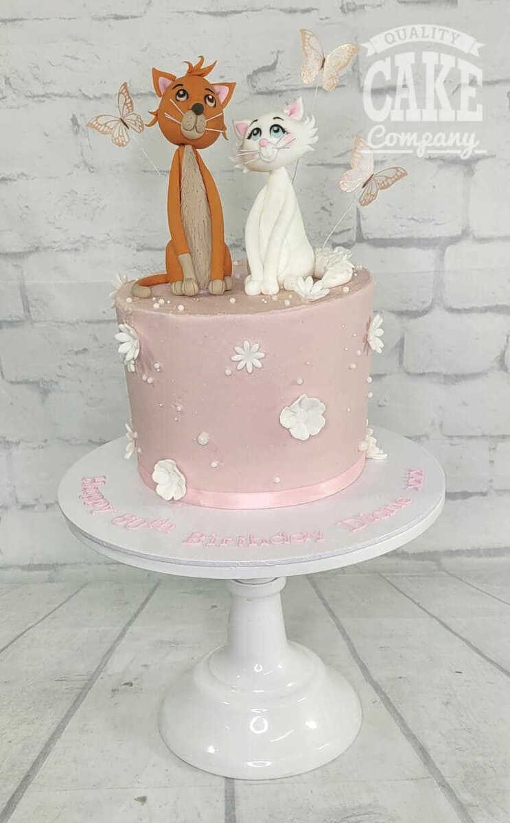 Marie Aristocats cake | Birthday cake for cat, Cake designs for kids, Cake  designs birthday
