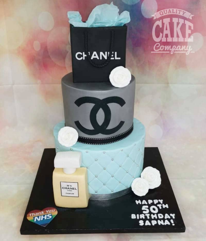Designer cupcakes  Fondant cake designs, Cake branding, Chanel