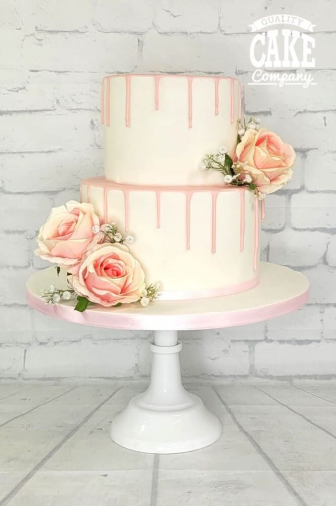 17 Buttercream-Painted Wedding Cake Ideas
