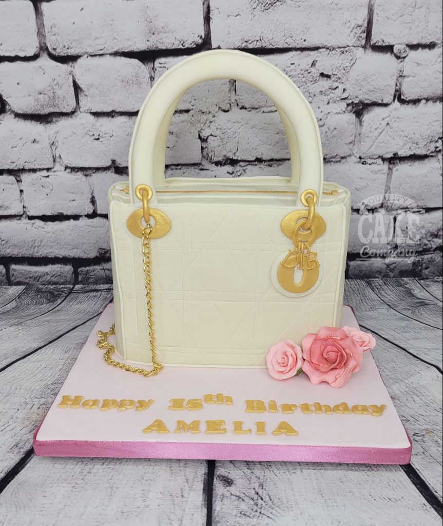 simple handbag cake