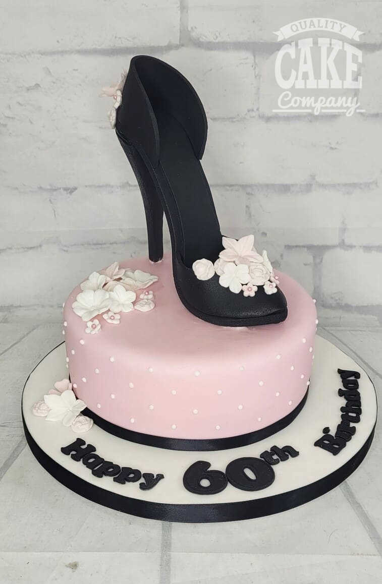 Shoe Cake | Camo wedding cakes, Fashion cakes, Amazing cakes