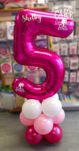 kids 5th birthday balloon stack pink dolly themed - Tamworth