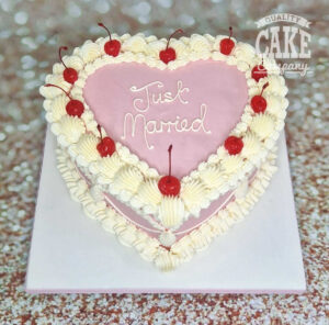 pink lambeth buttercream wedding cake - tamworth