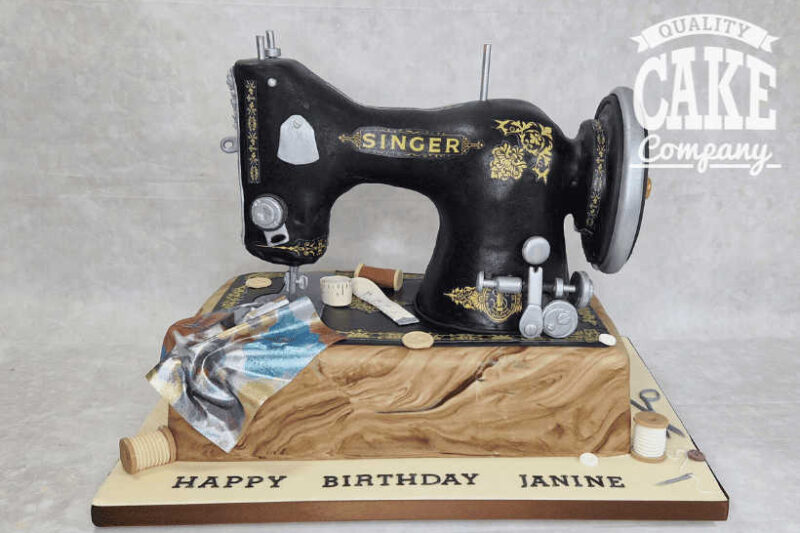 Novelty Singer sewing machine cake - Tamworth